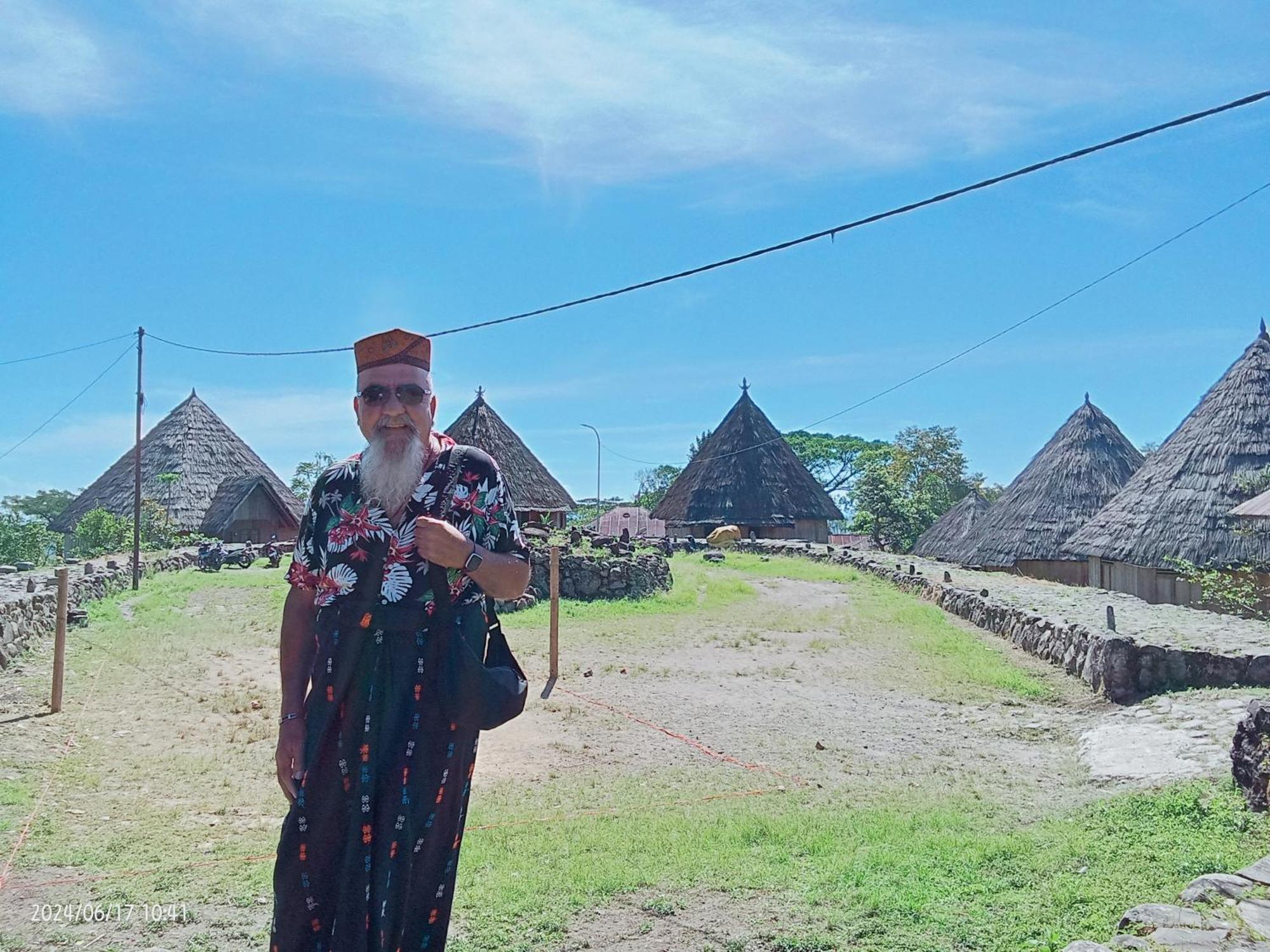 Petra Homestay Bangka Leda Ruteng Buitenkant foto