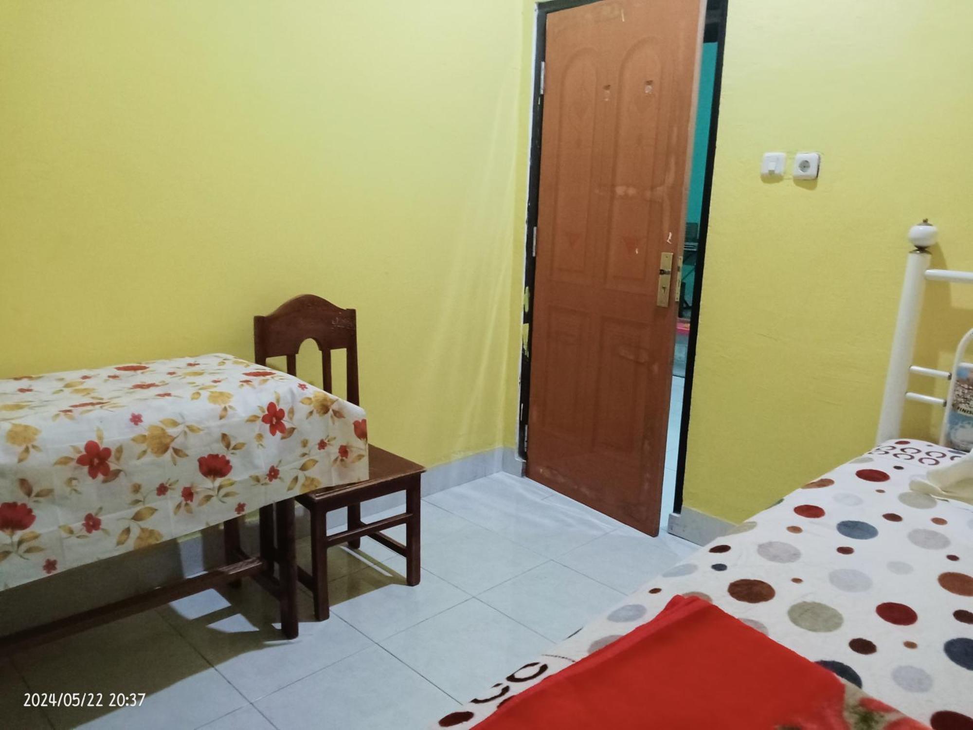 Petra Homestay Bangka Leda Ruteng Buitenkant foto