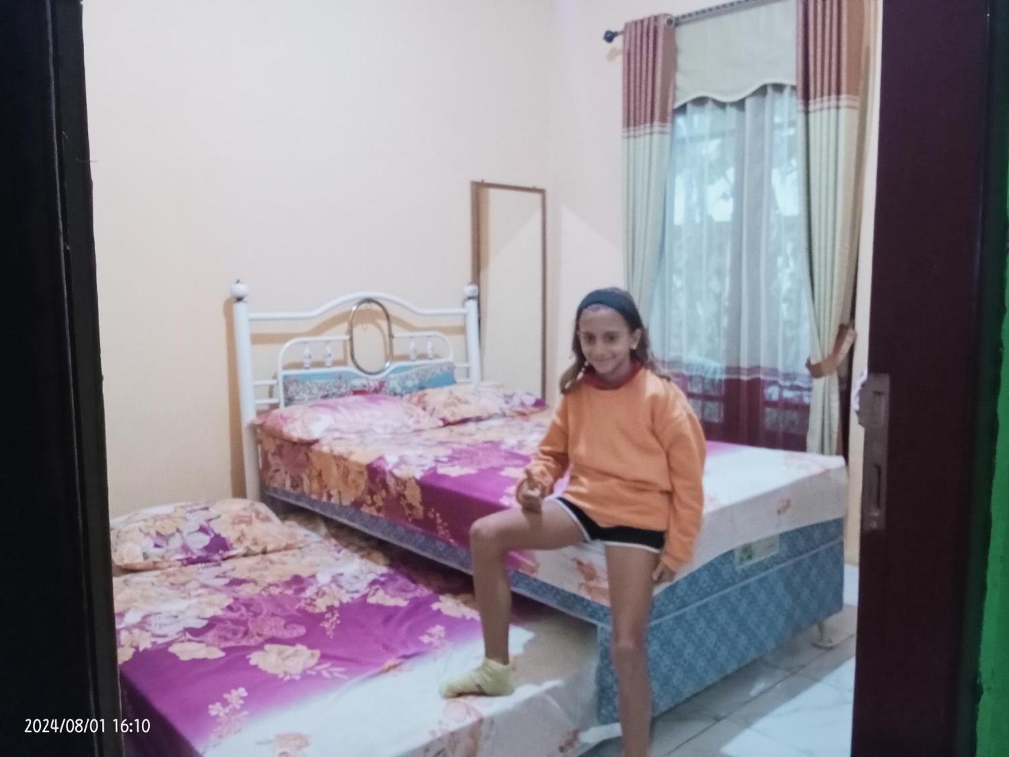Petra Homestay Bangka Leda Ruteng Buitenkant foto