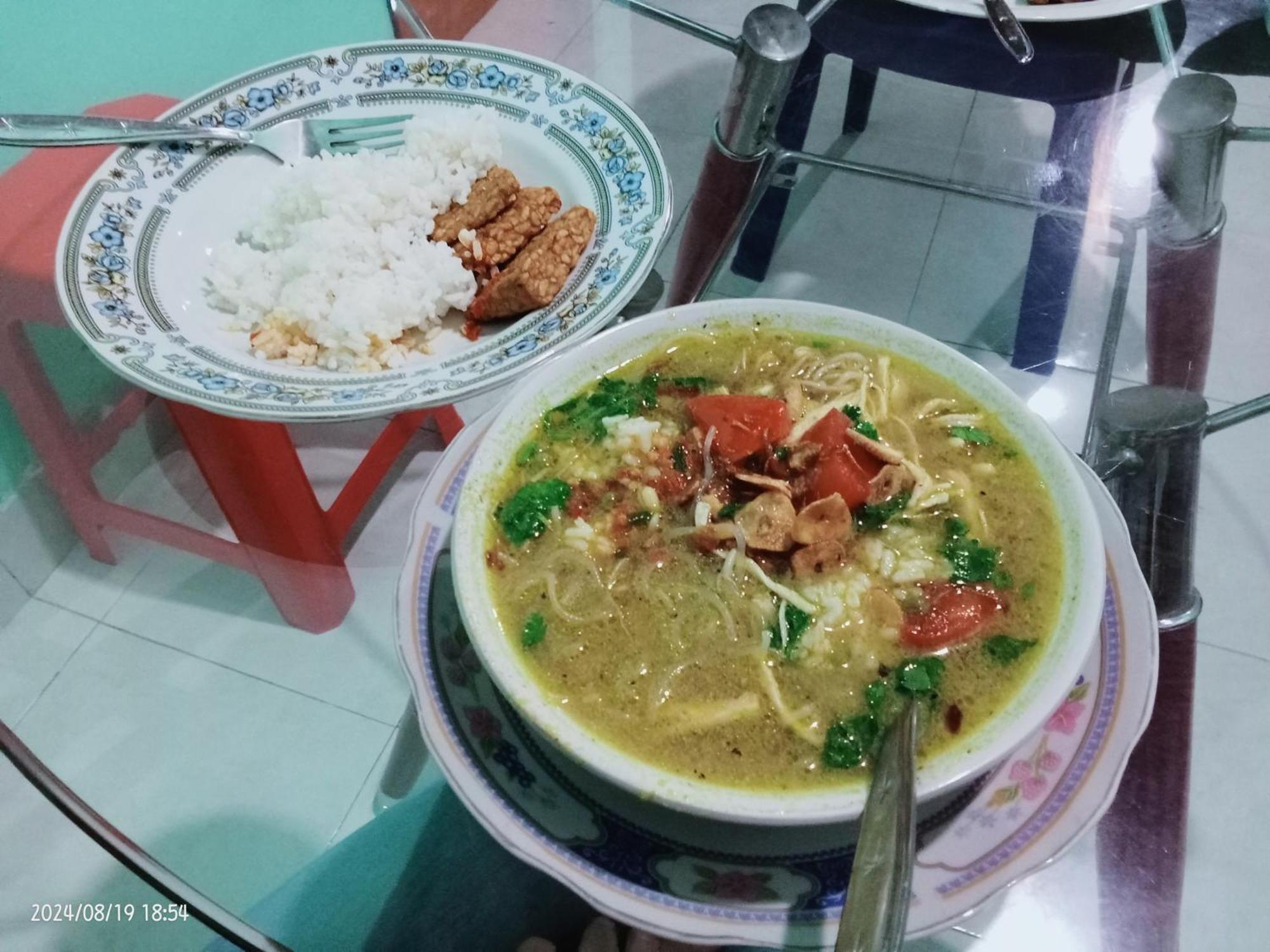 Petra Homestay Bangka Leda Ruteng Buitenkant foto