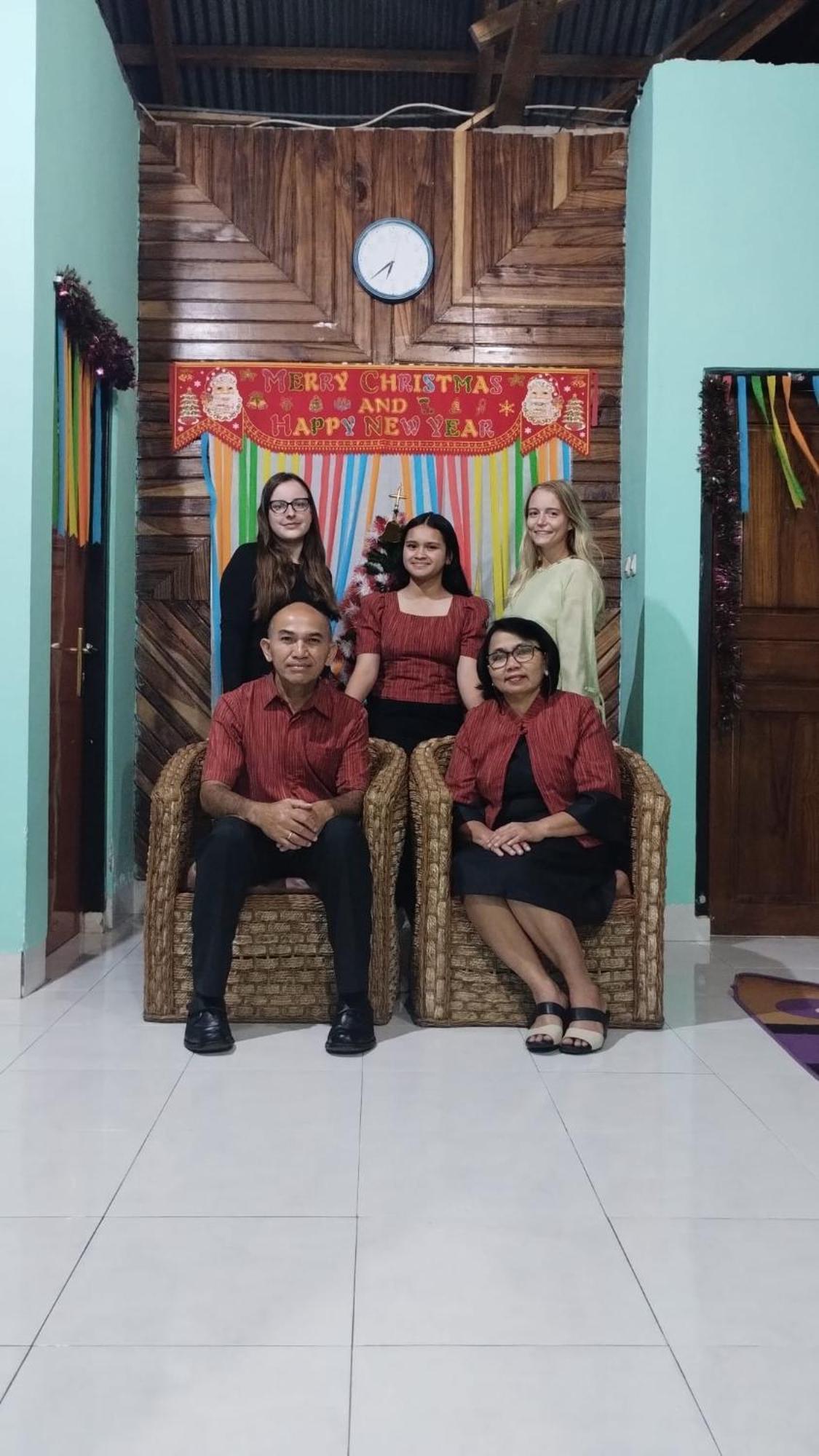 Petra Homestay Bangka Leda Ruteng Buitenkant foto