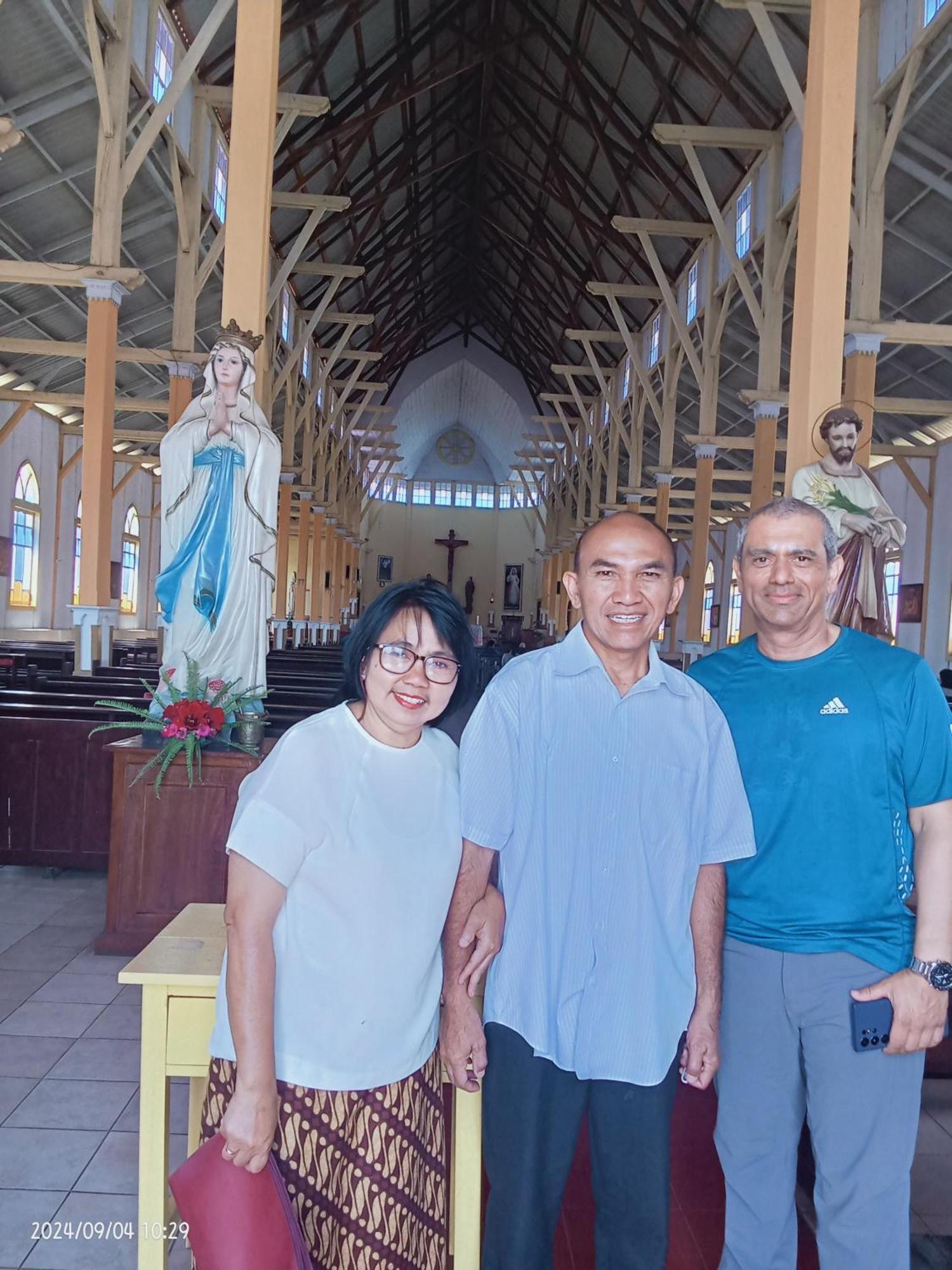 Petra Homestay Bangka Leda Ruteng Buitenkant foto